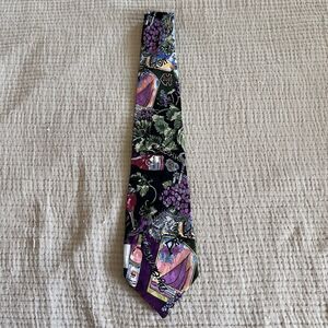 Nicole Miller Silk Neck Tie Wine California Wineries Grapes Vineyard Napa 1991‎